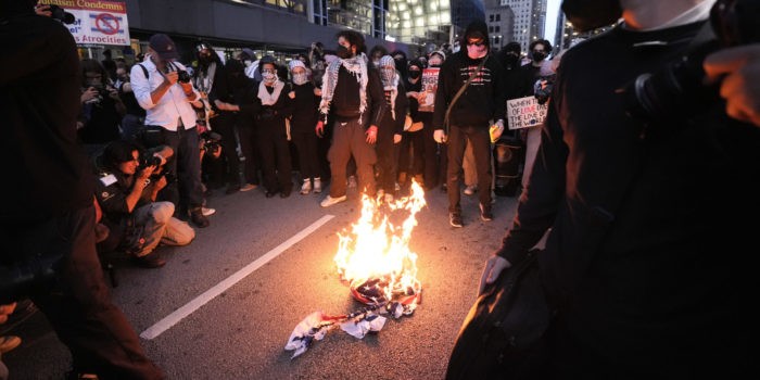 Secret Service, K9s Respond to Anti-Semitic Bomb Threats at DNC