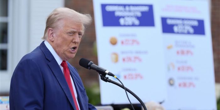 Trump Urges GOP to Shut Down Govt. if There Is No Election Integrity