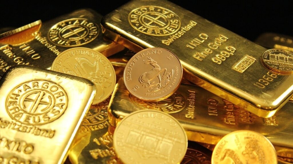 Hedge Fund Billionaire Says He’d Pull Money from Market and Go to Gold If Harris Wins